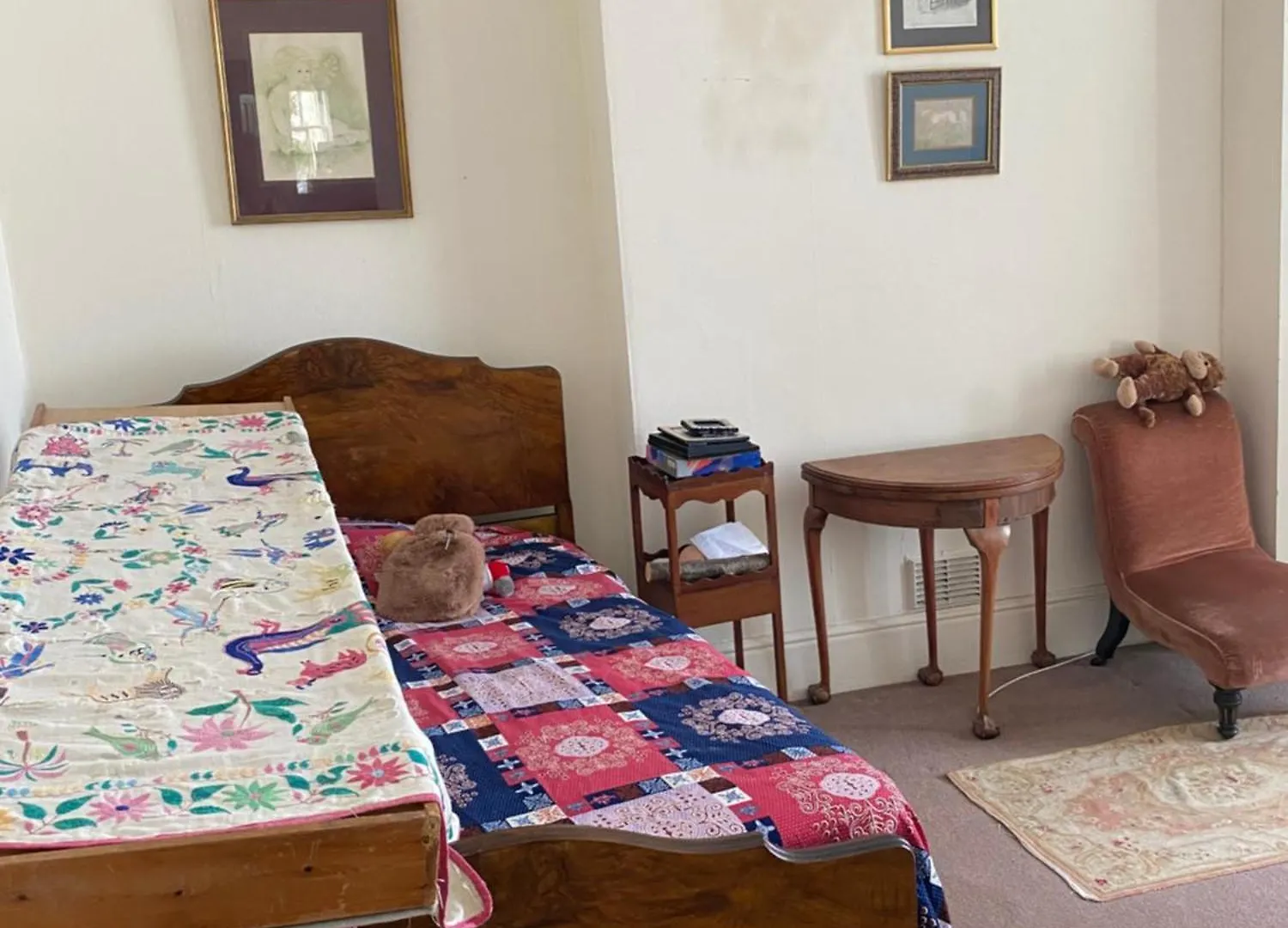 Homestay Bears Den Apartment Cheltenham United Kingdom
