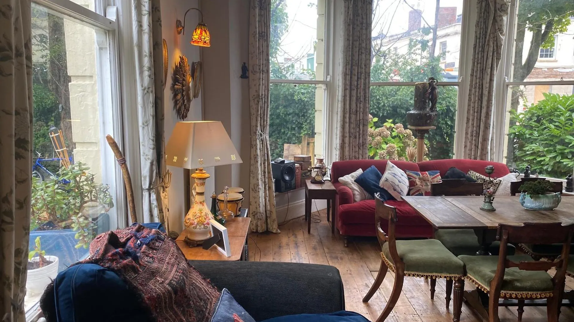 Bears Den Apartment Cheltenham United Kingdom